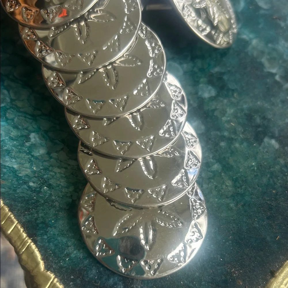 Vintage Silver Metal Sand Dollar Medallion Stretch Belt